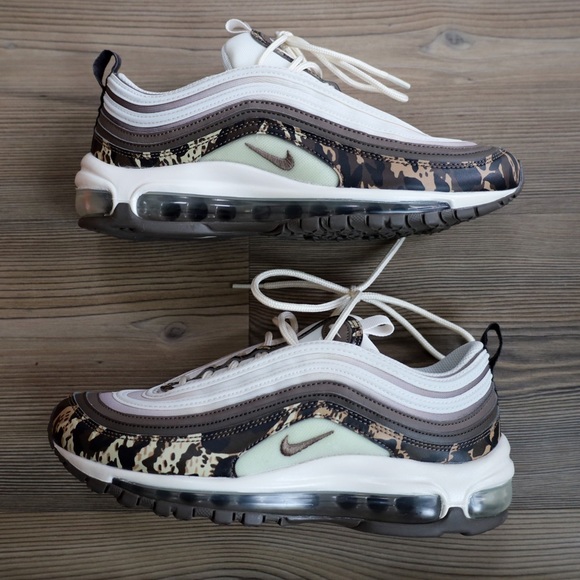 AUTHENTIC NIKE AIR MAX 97 - Women’s sz 8 - Picture 4 of 5